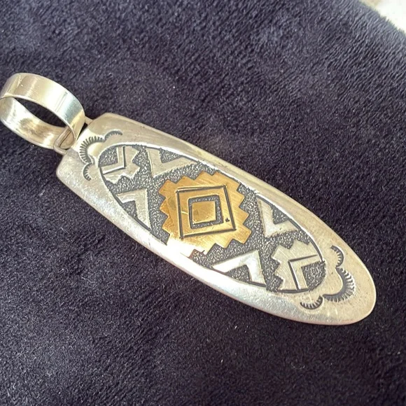 Thomas Singer Silver and Gold Navajo Blanket Pendant - Picture 4 of 5